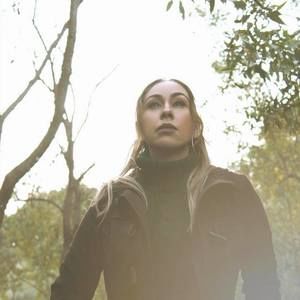 Hi! I’m your posher, Belle!